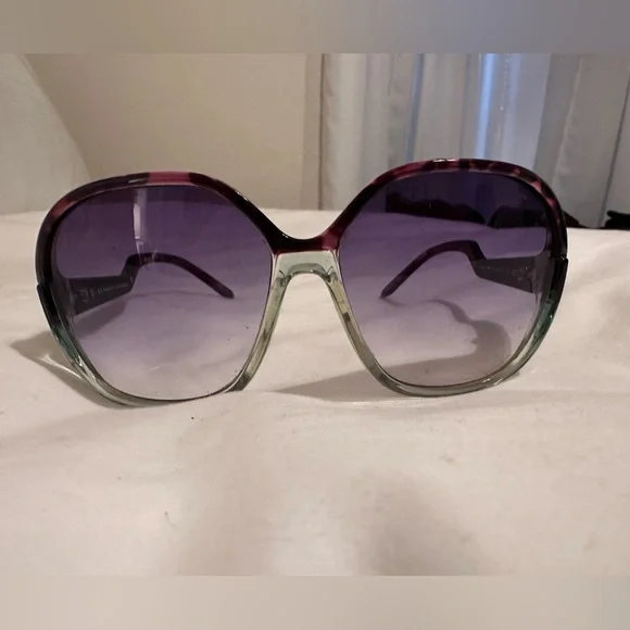 Armani Exchange AX210/S Vintage Rimless Y2K Shield Sunglasses Burgundy/Gold Emporio Armani Red Rimless Shield Sunglasses circa Y2K  main image 3